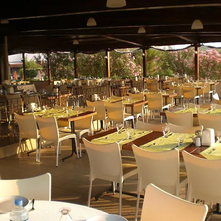 Otel Kum 3*