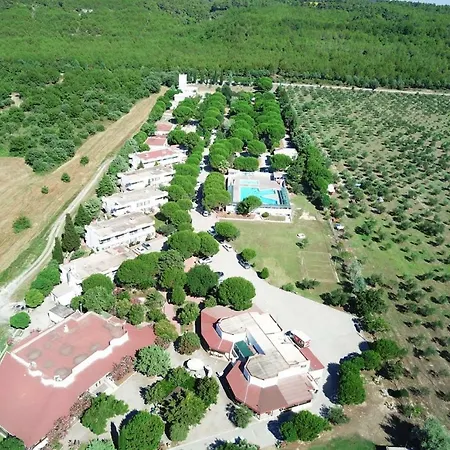 Kum Otel