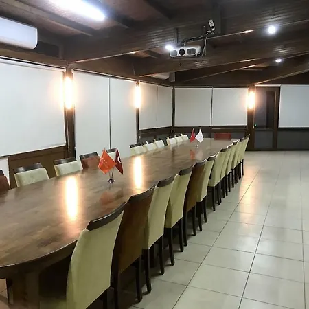 Kum Otel
